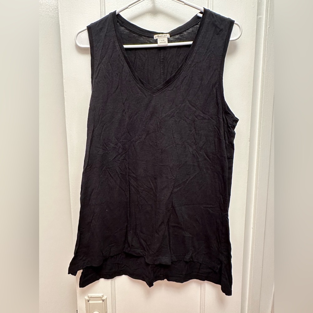 WOMEN’S ARIAT SLEEVELESS TOP